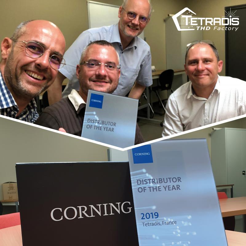 Best distributor 2019 award given by CORNING